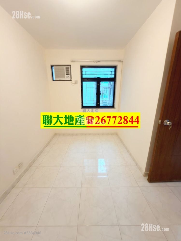 Village Rental 3 Bedrooms , 1 Bathroom 630 ft²