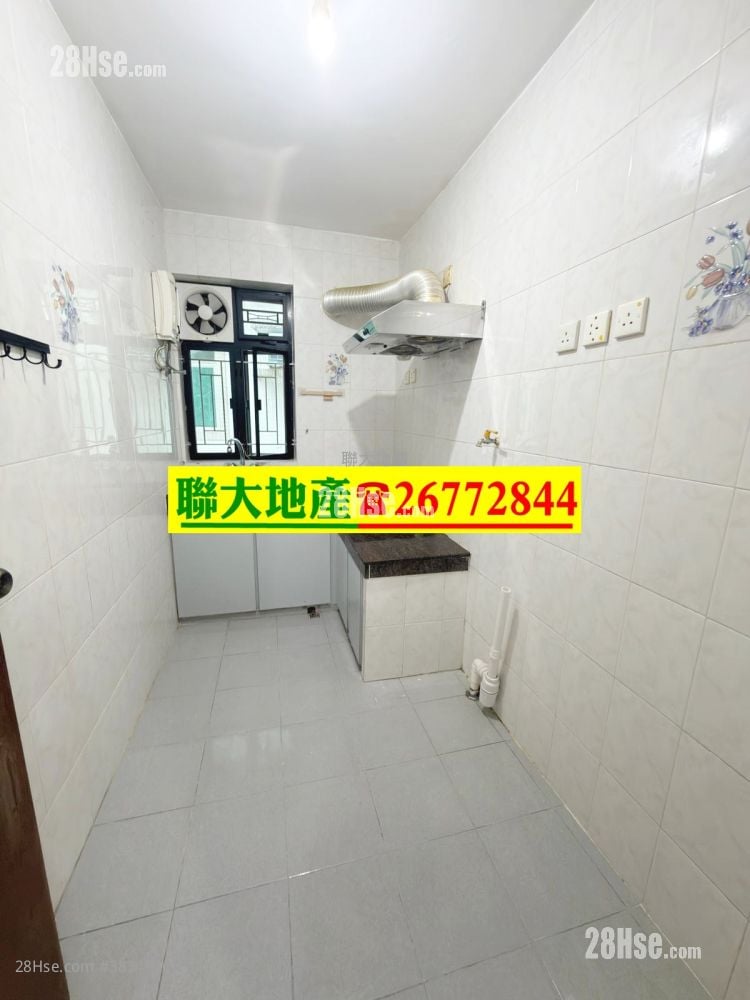Village Rental 3 Bedrooms , 1 Bathroom 630 ft²