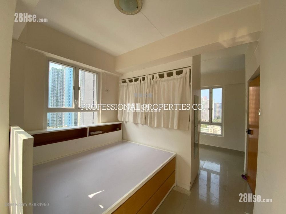 Lee Ga Building Sell 1 Bedroom , 1 Bathroom 300 ft²