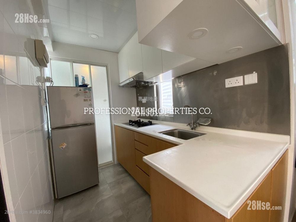 Lee Ga Building Sell 1 Bedroom , 1 Bathroom 300 ft²