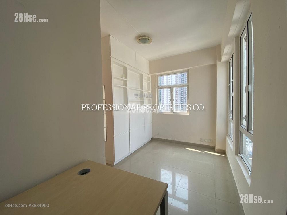 Lee Ga Building Sell 1 Bedroom , 1 Bathroom 300 ft²