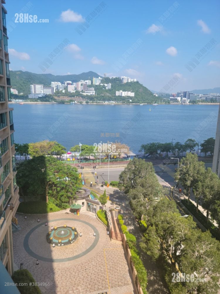 Ocean View Sell 3 Bedrooms , 1 Bathroom 561 ft²
