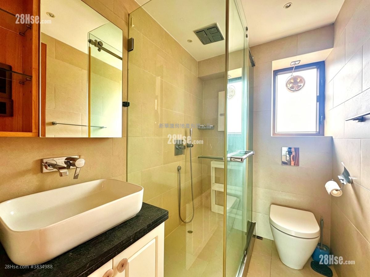 Scenic Rise Rental 3 Bedrooms , 2 Bathrooms 678 ft²