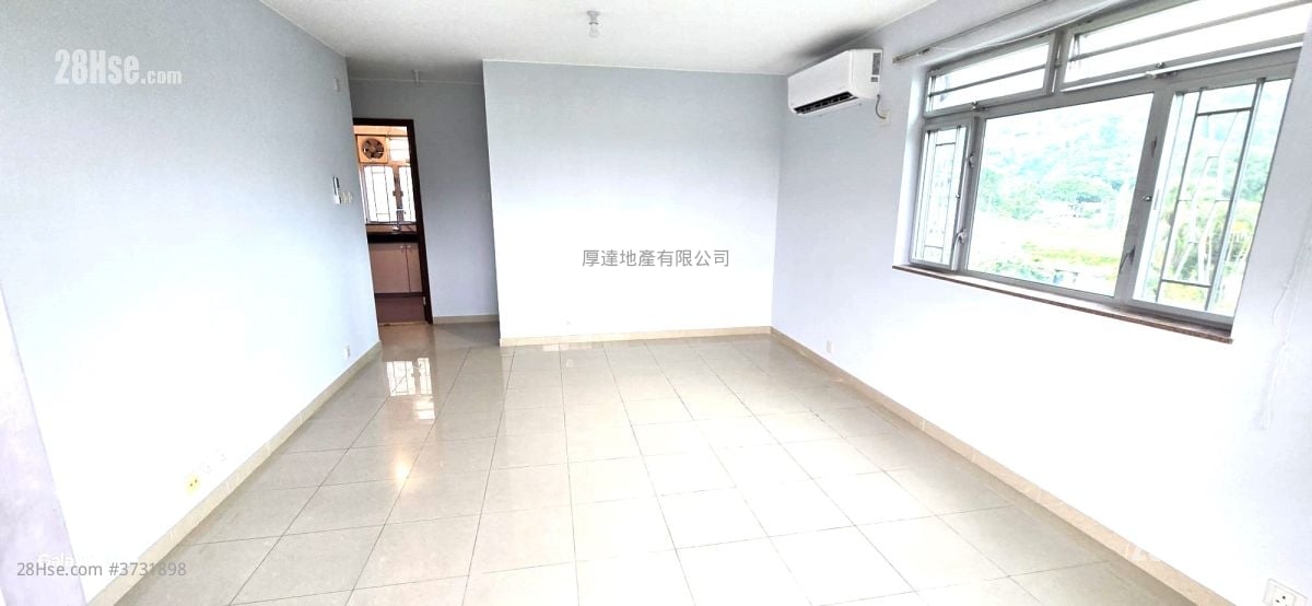 Village Rental 3 Bedrooms , 1 Bathroom 700 ft²