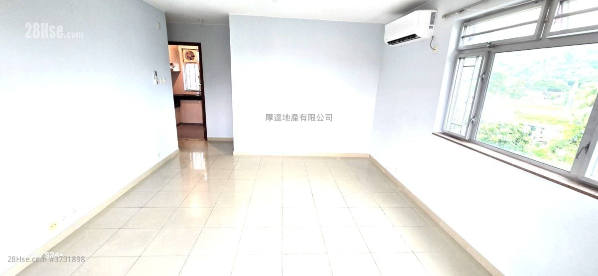 Village Rental 3 Bedrooms , 1 Bathroom 700 ft²