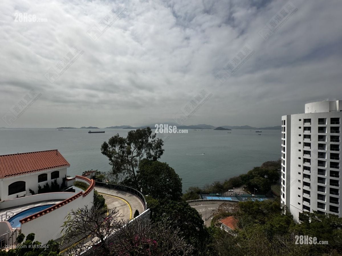 Seascape Rental 2,457 ft²