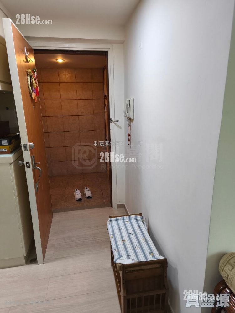 Dawning Views Sell 1 Bedroom , 1 Bathroom 428 ft²