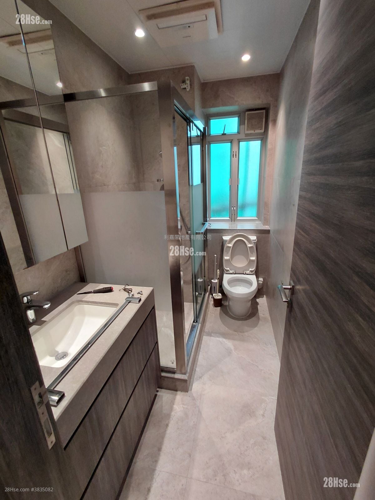 Cambridge Court Rental 3 Bedrooms , 2 Bathrooms 1,069 ft²
