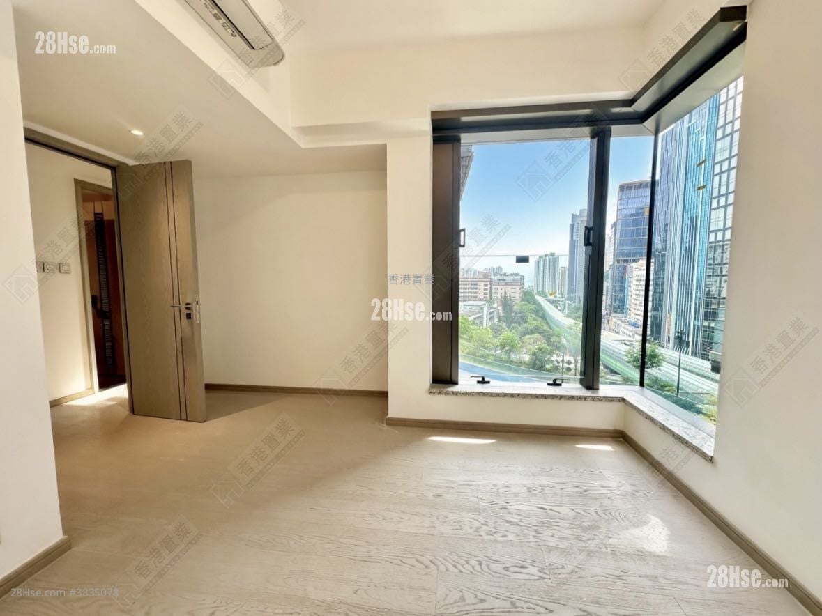 The Southside Sell 3 Bedrooms , 3 Bathrooms 813 ft²