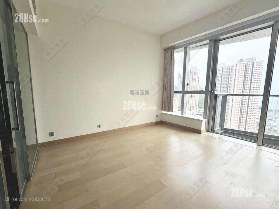 Marinella Rental 1 Bedroom , 1 Bathroom 595 ft²