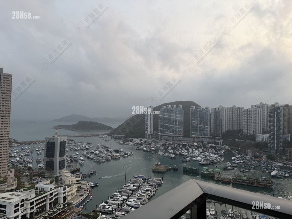 Marinella Rental 1 Bedroom , 1 Bathroom 595 ft²
