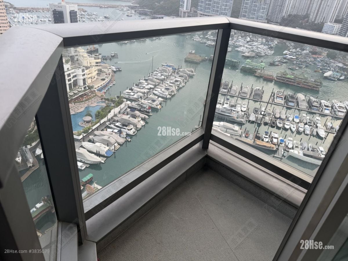 Marinella Rental 1 Bedroom , 1 Bathroom 595 ft²