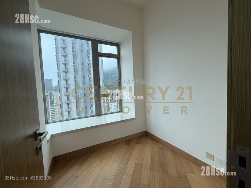 Iuniq Residence Rental Studio , 1 Bathroom 446 ft²