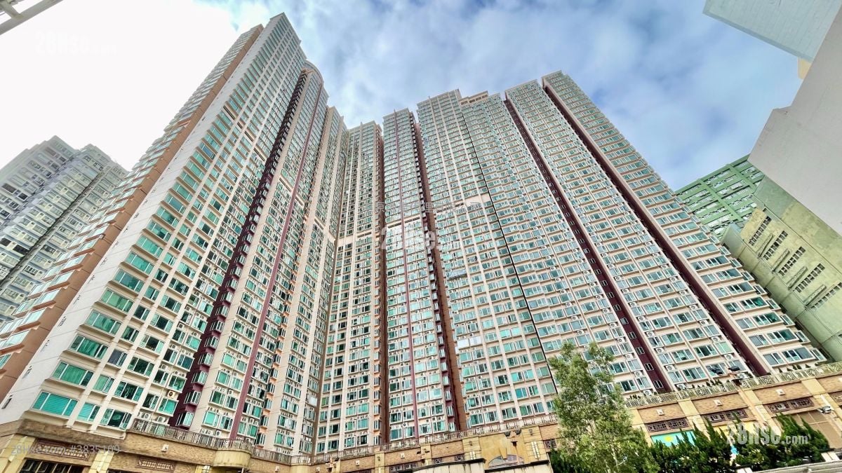 The Apex Sell 3 Bedrooms , 1 Bathroom 559 ft²