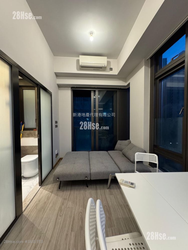 The Vantage Rental Studio , 1 Bathroom 218 ft²