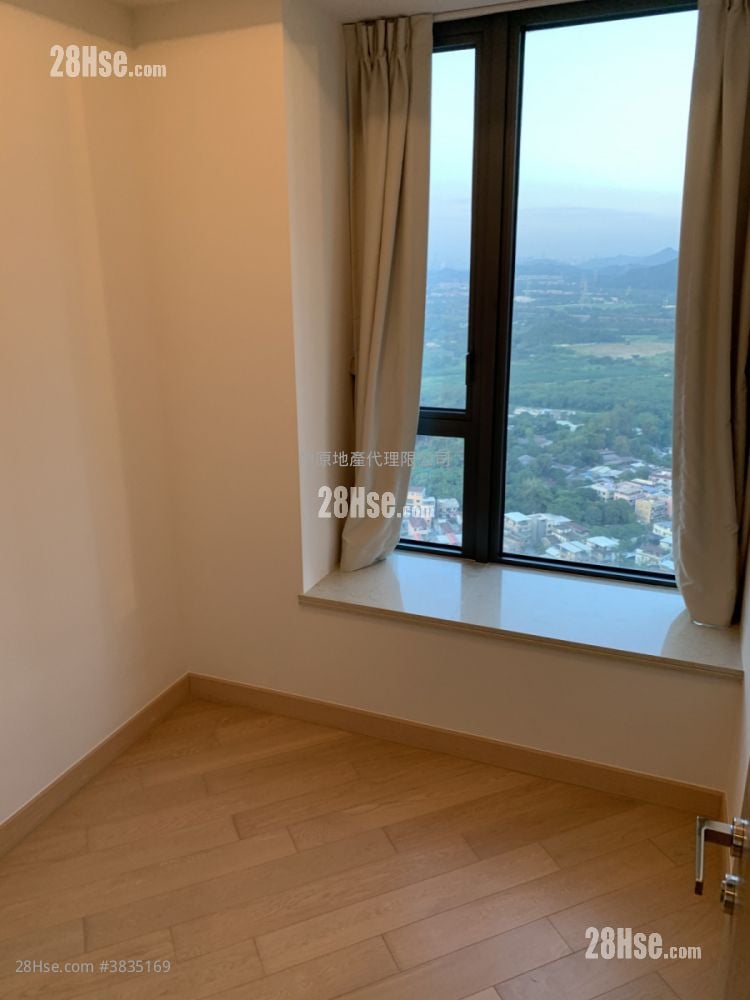 bedroom 2: Grand Yoho Sell 3 Bedrooms , 1 Bathroom 592 ft²