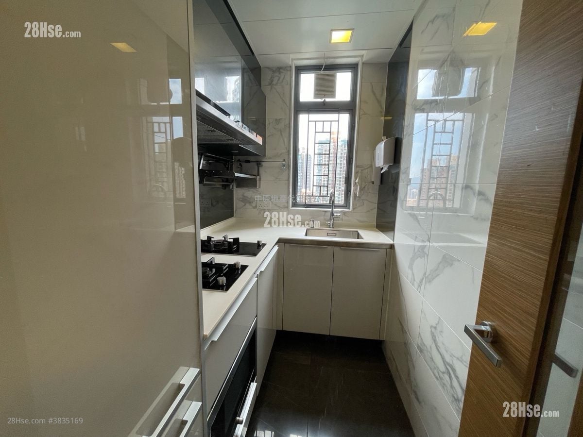 Grand Yoho Sell 3 Bedrooms , 1 Bathroom 592 ft²
