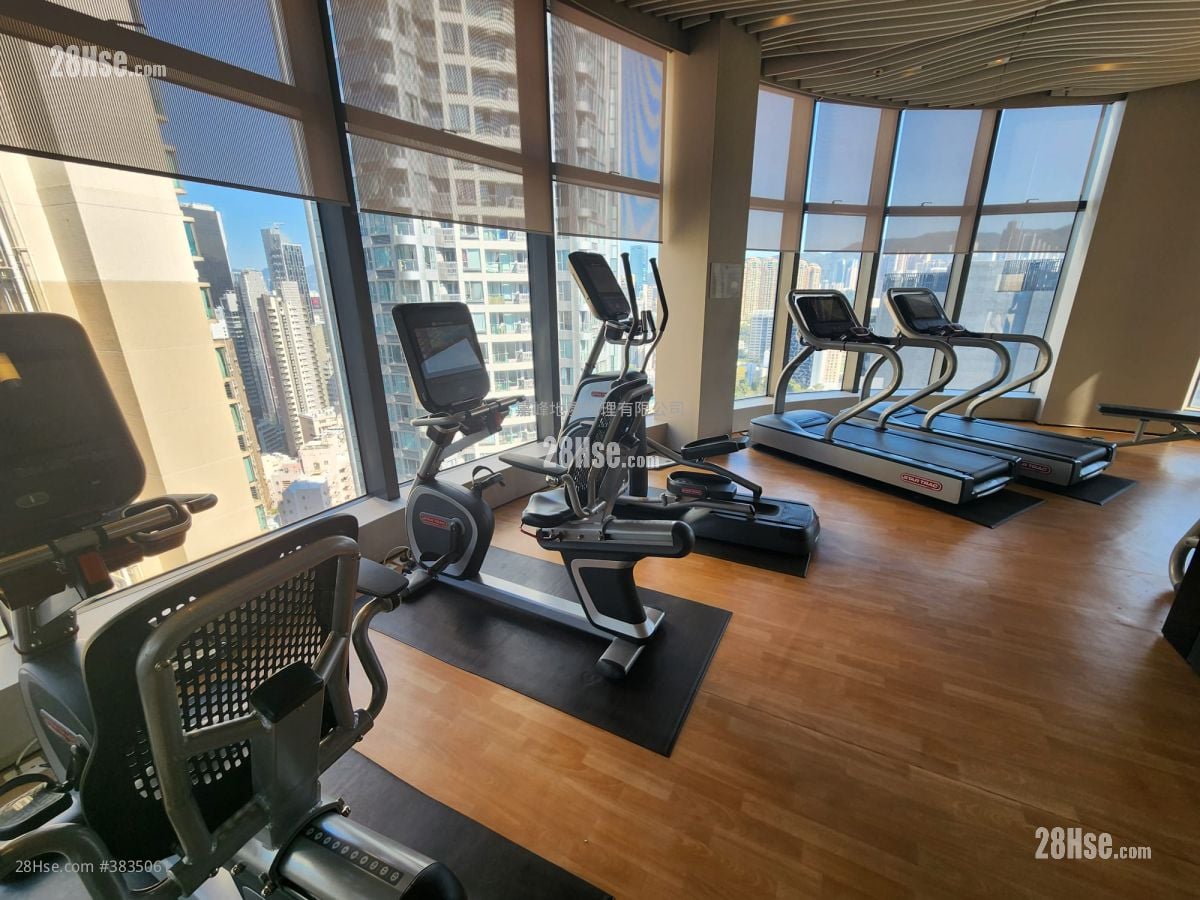 Queen's Cube Rental Studio , 1 Bathroom 297 ft²