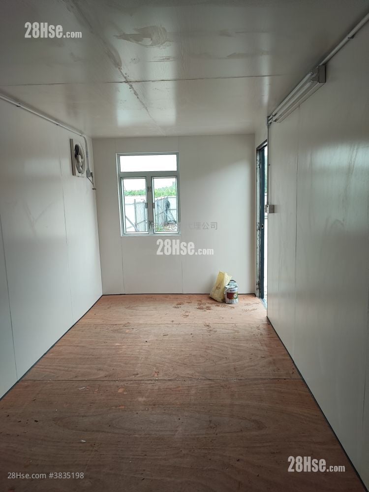 Land Rental 10,000 ft²