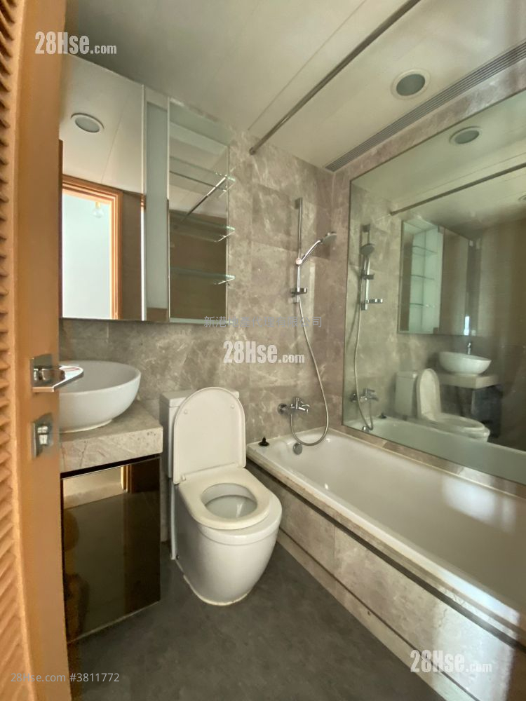 La Lumiere Rental 2 Bedrooms , 1 Bathroom 423 ft²