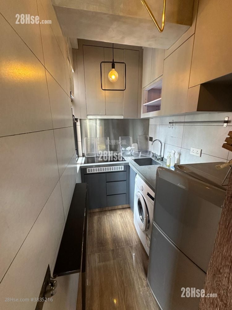 Wah Fat Mansion Sell 1 Bedroom , 1 Bathroom 326 ft²