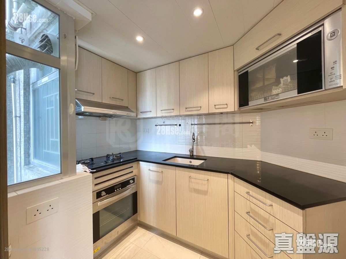 Laguna City Sell 2 Bedrooms 522 ft²