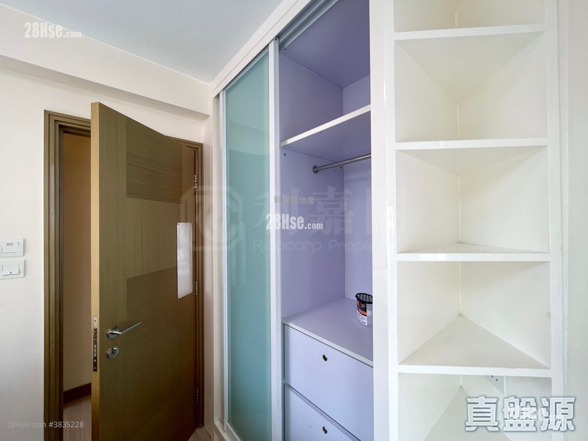 Laguna City Sell 2 Bedrooms 522 ft²