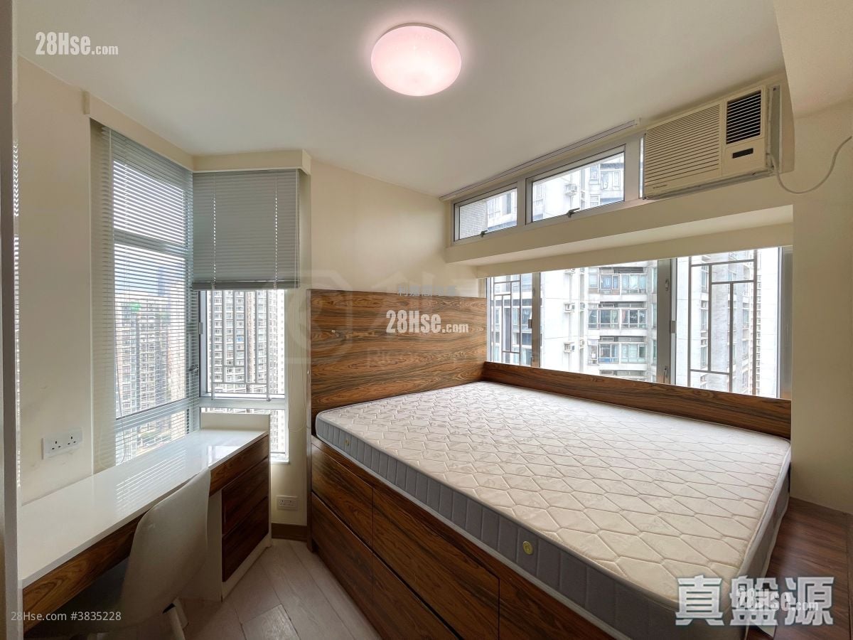Laguna City Sell 2 Bedrooms 522 ft²