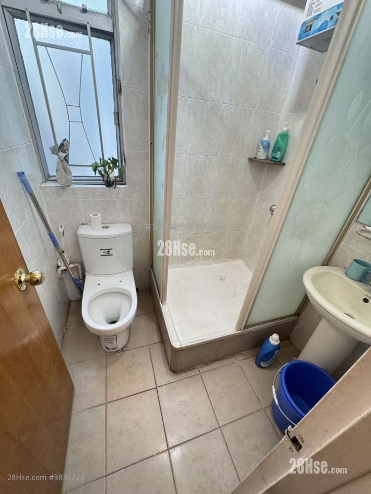Tsuen Wan Garden Rental 2 Bedrooms , 1 Bathroom 375 ft²