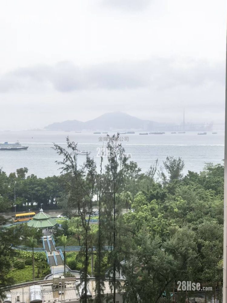 Jade Court Sell 2 Bedrooms , 1 Bathroom 393 ft²