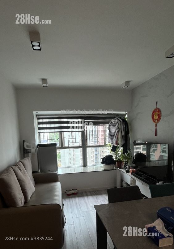Park Central Sell 3 Bedrooms , 2 Bathrooms 636 ft²