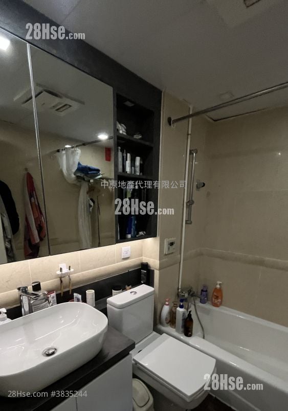 Park Central Sell 3 Bedrooms , 2 Bathrooms 636 ft²