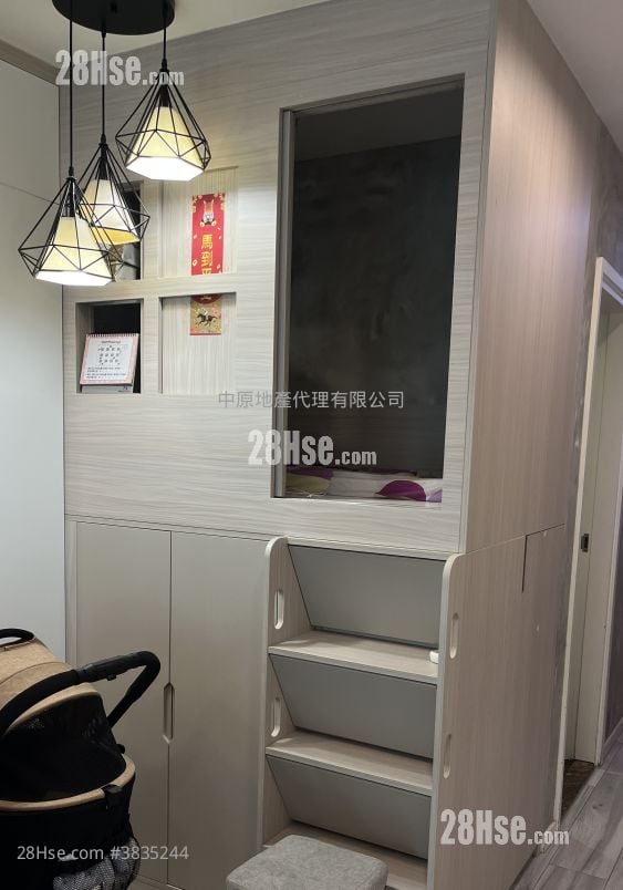 Park Central Sell 3 Bedrooms , 2 Bathrooms 636 ft²