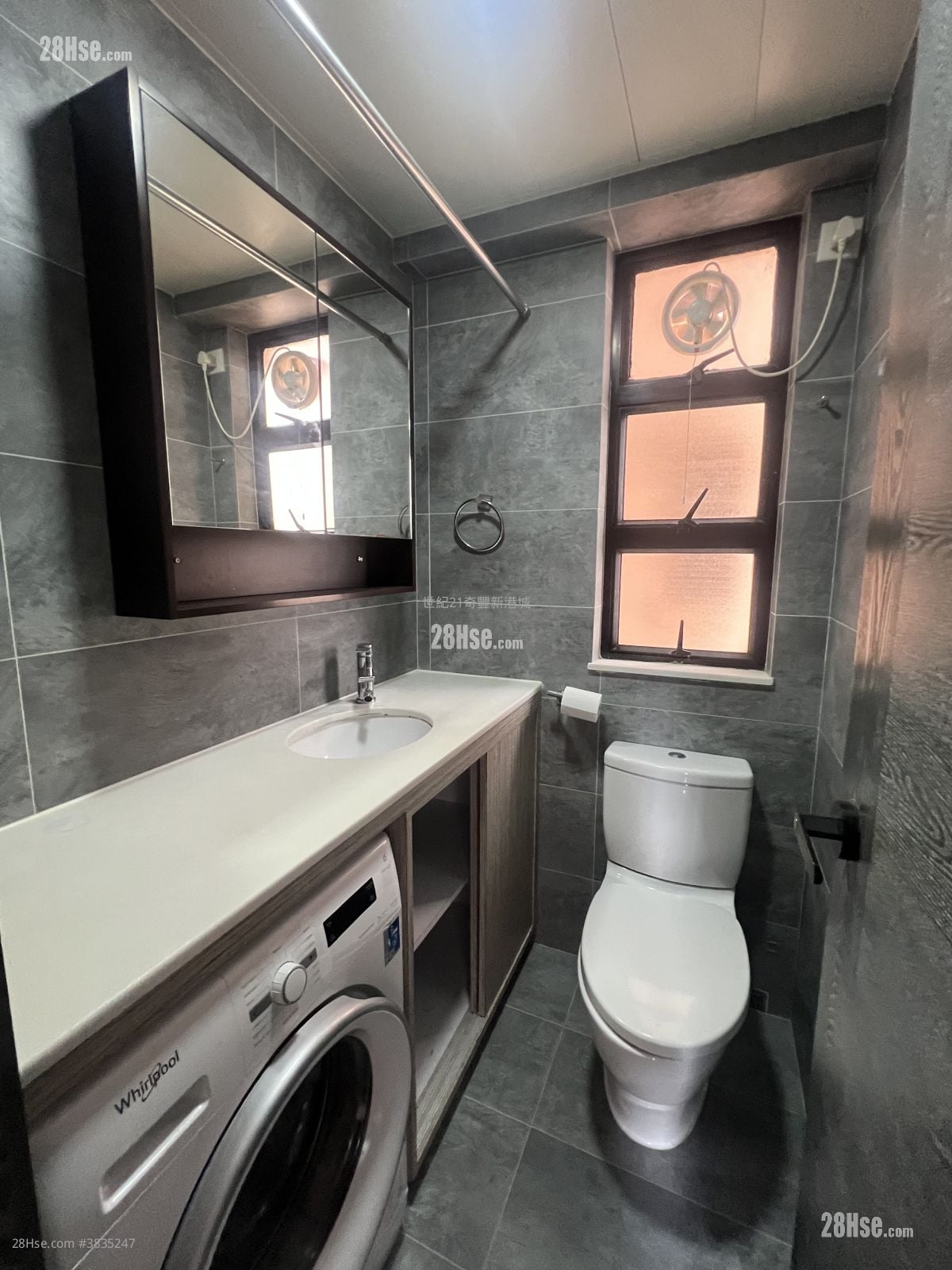 Sunshine City Sell 2 Bedrooms , 1 Bathroom 519 ft²