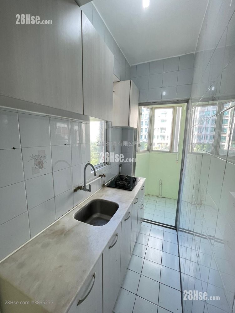 Apartment Sell Studio , 1 Bathroom 180 ft²