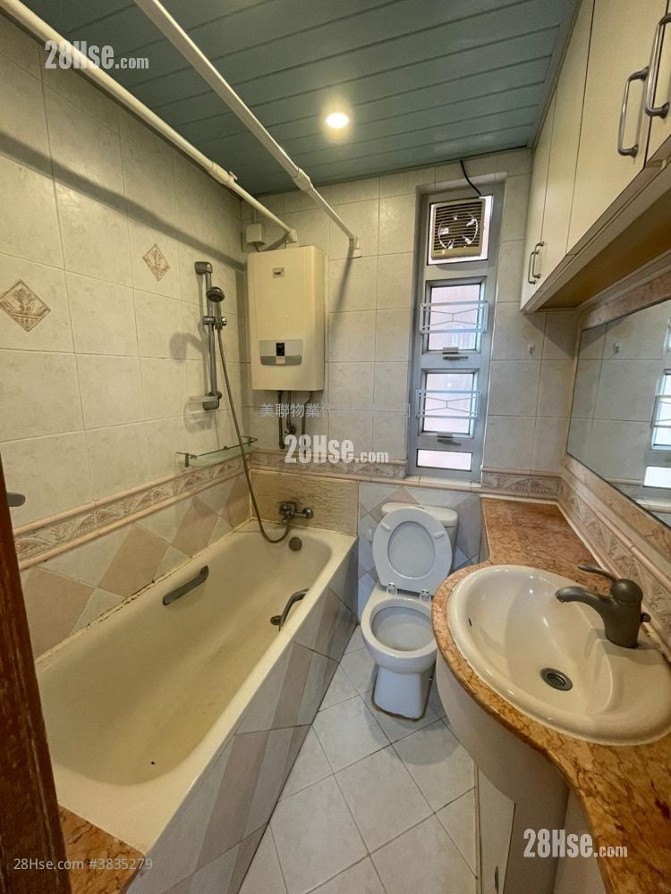 Amoy Gardens Rental 2 Bedrooms , 1 Bathroom 356 ft²