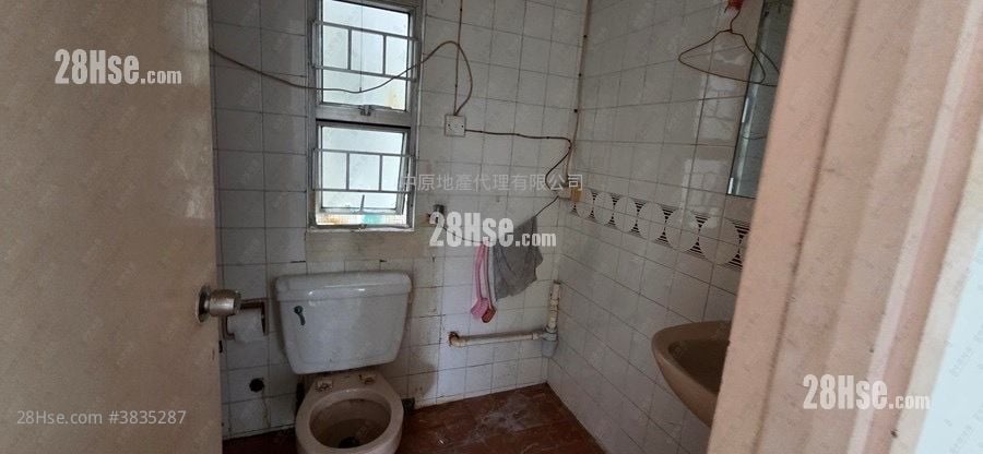 Neptune Terrace Sell 2 Bedrooms 592 ft²