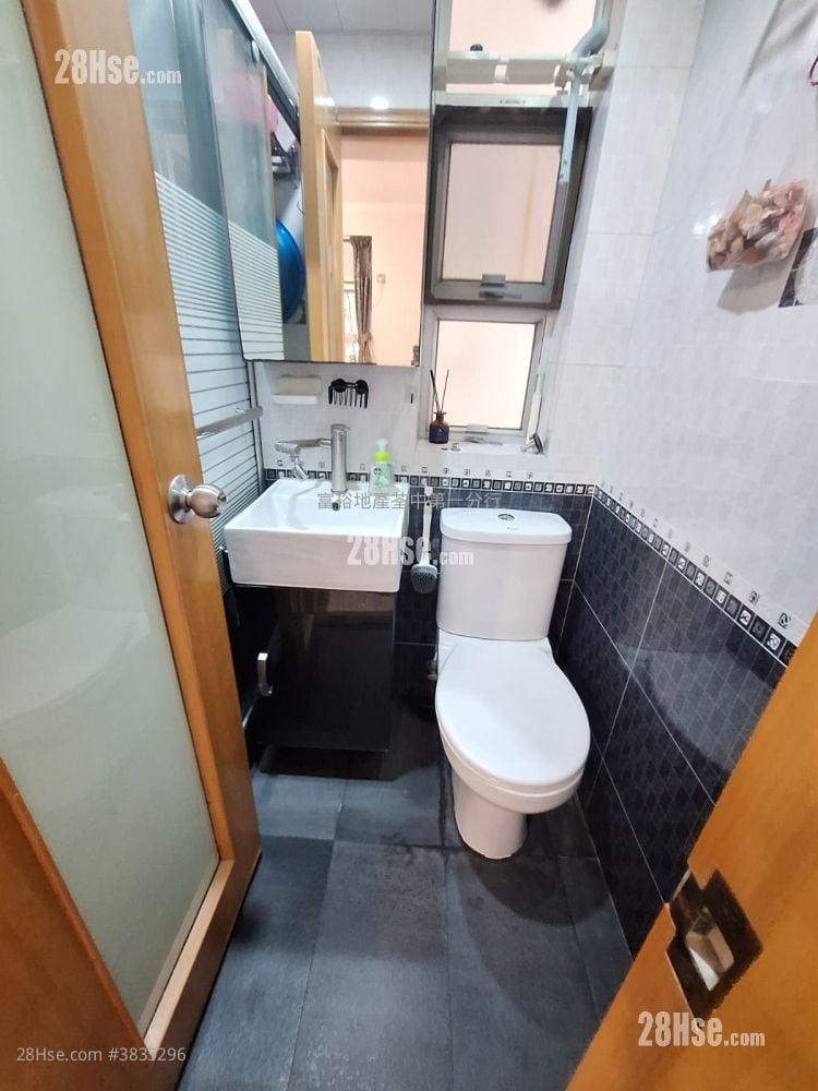 Tsuen Wan Centre Sell 1 Bathroom 354 ft²