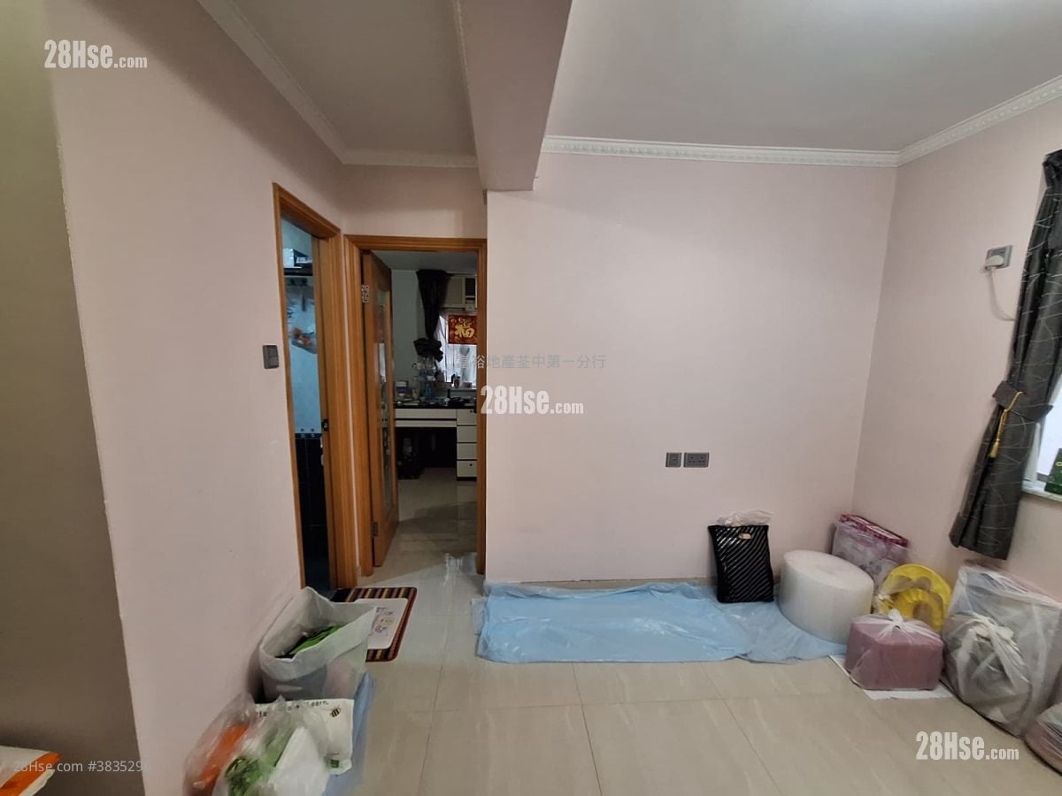 Tsuen Wan Centre Sell 1 Bathroom 354 ft²
