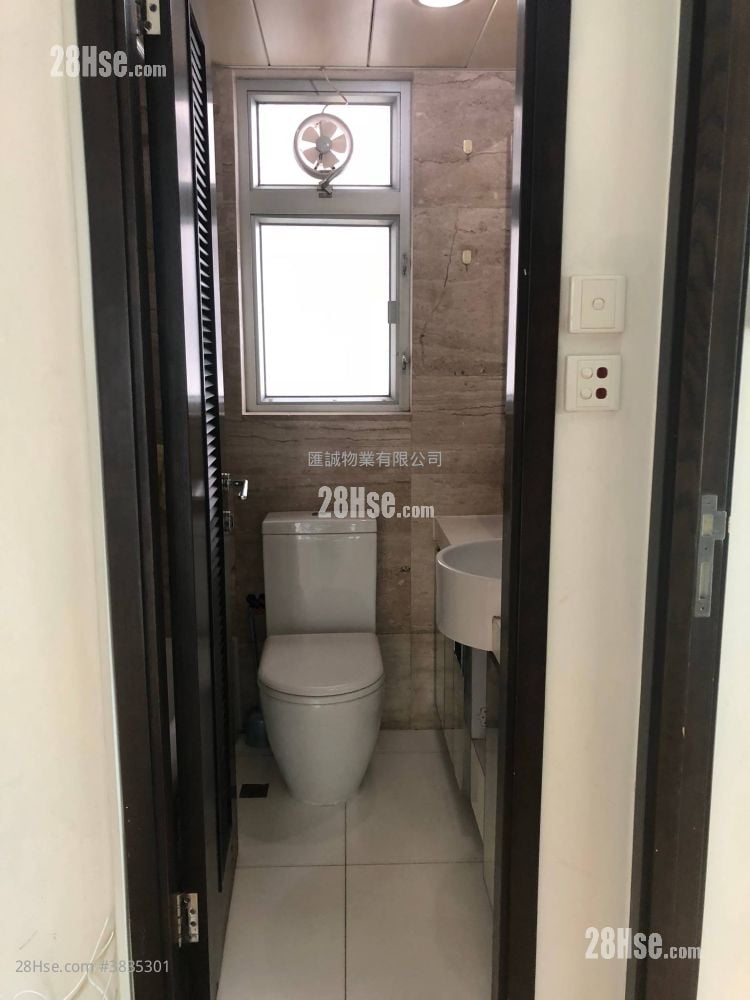 Grand Waterfront Sell 2 Bedrooms , 1 Bathroom 360 ft²