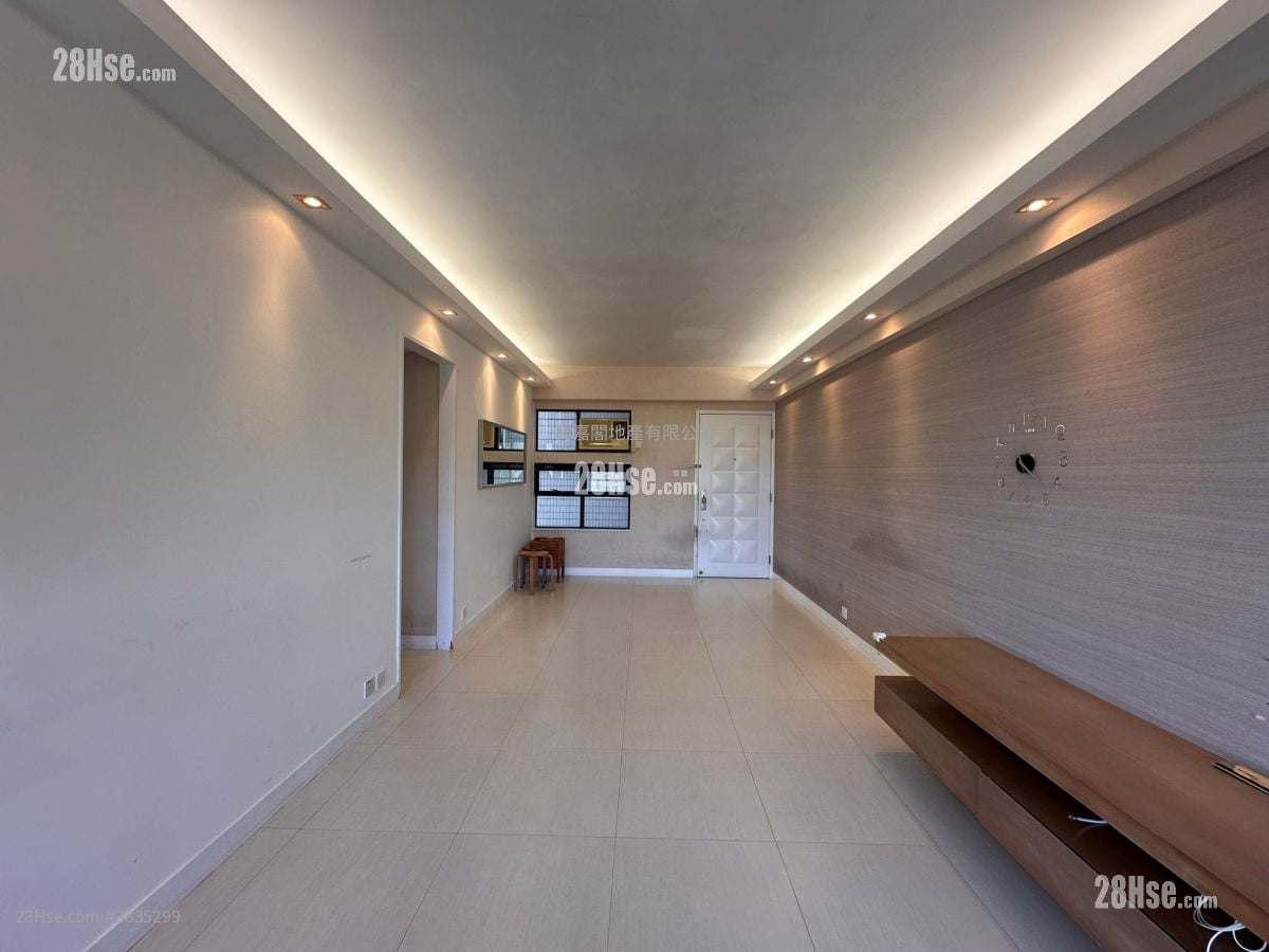 Greenwood Terrace Sell 3 Bedrooms , 2 Bathrooms 882 ft²