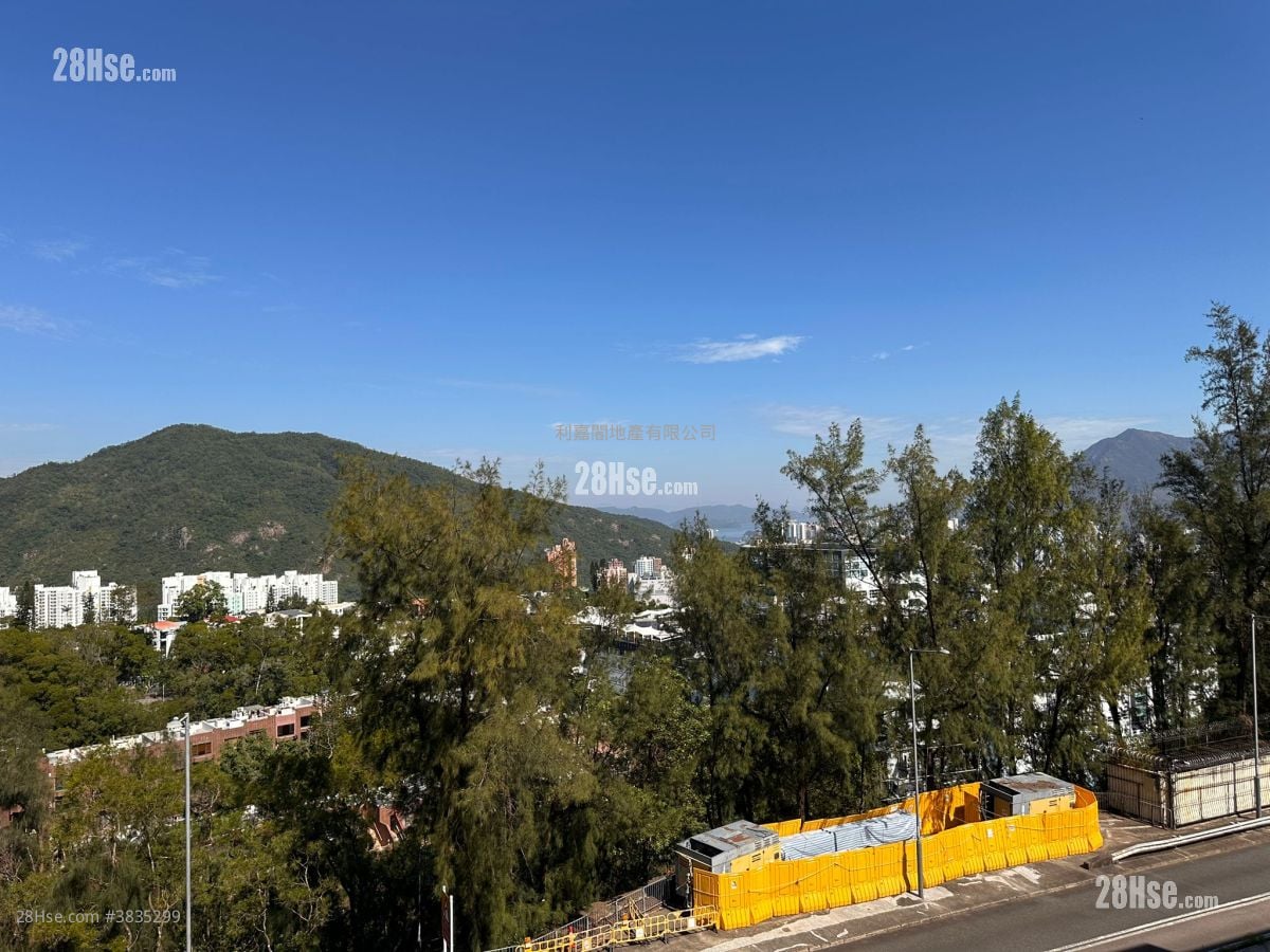 Greenwood Terrace Sell 3 Bedrooms , 2 Bathrooms 882 ft²