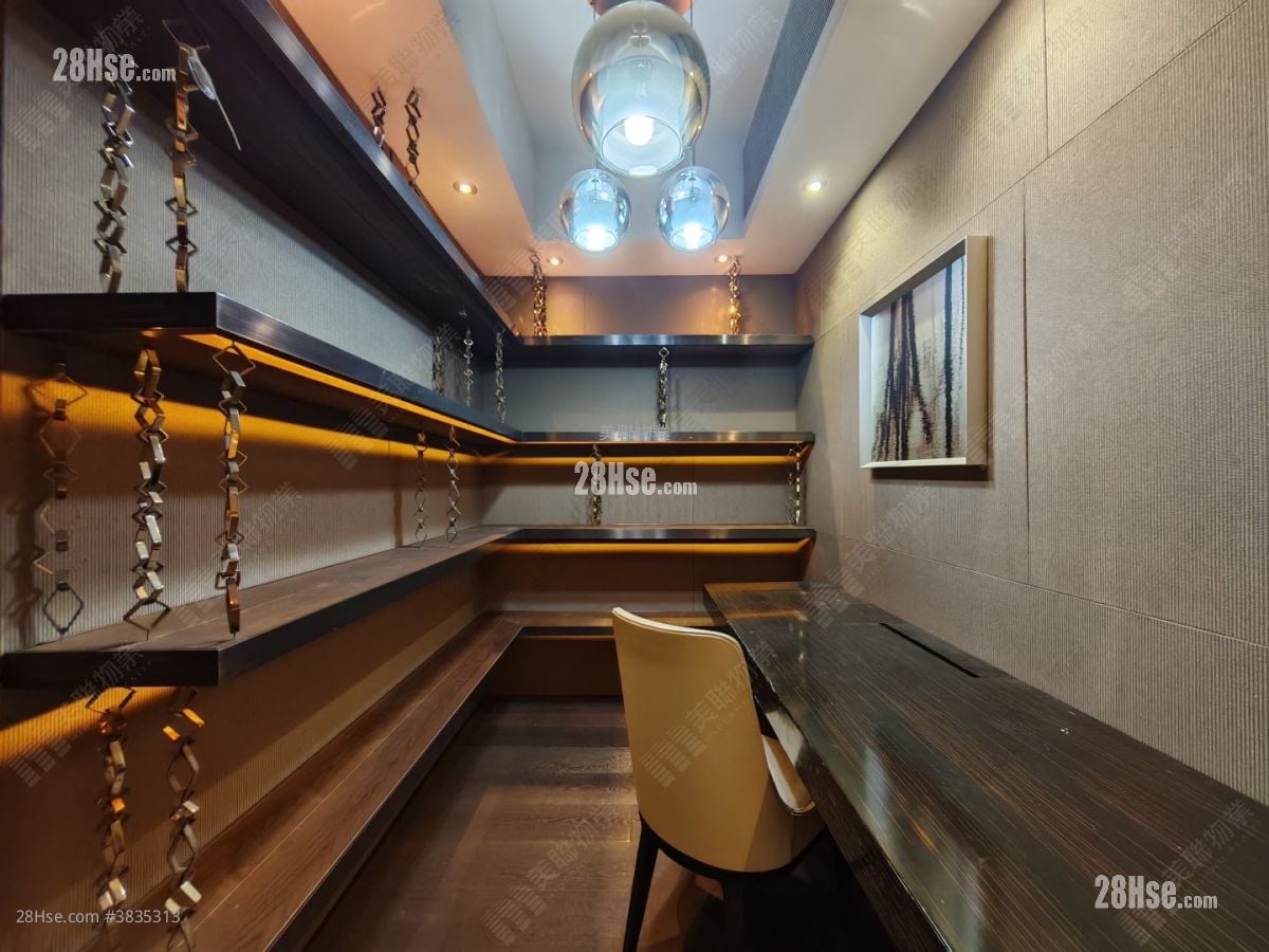 The Latitude Sell 4 Bedrooms , 4 Bathrooms 1,595 ft²