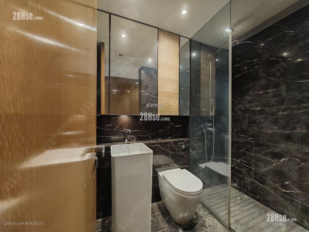 The Latitude Sell 4 Bedrooms , 4 Bathrooms 1,595 ft²