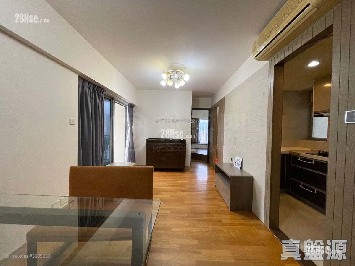 Grand Promenade Rental 2 Bedrooms , 1 Bathroom 493 ft²