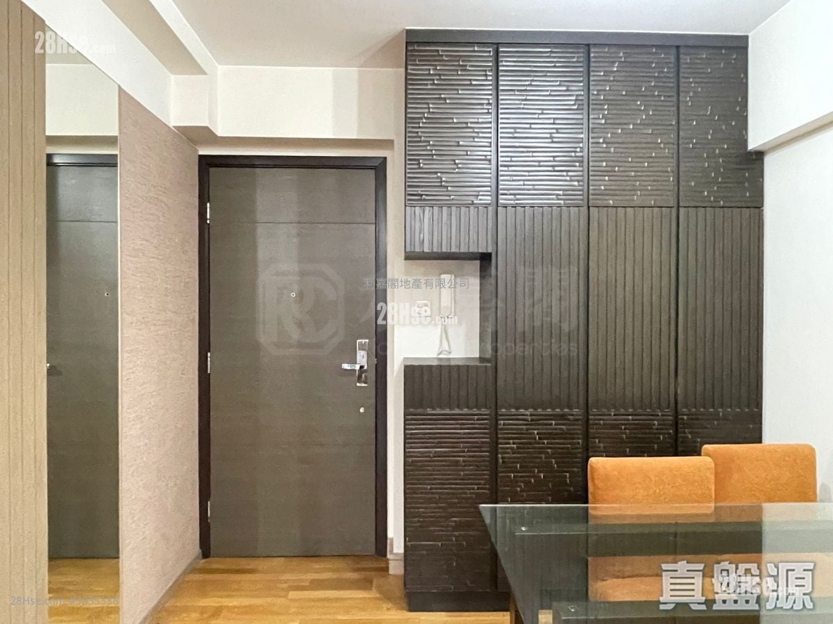 Grand Promenade Rental 2 Bedrooms , 1 Bathroom 493 ft²