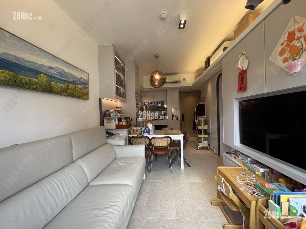 St Martin Sell 3 Bedrooms , 1 Bathroom 631 ft²