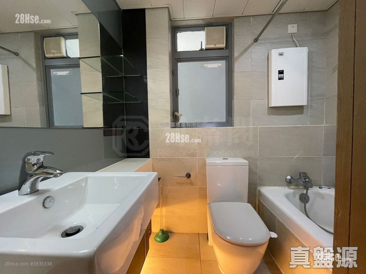 Grand Promenade Rental 2 Bedrooms , 1 Bathroom 493 ft²