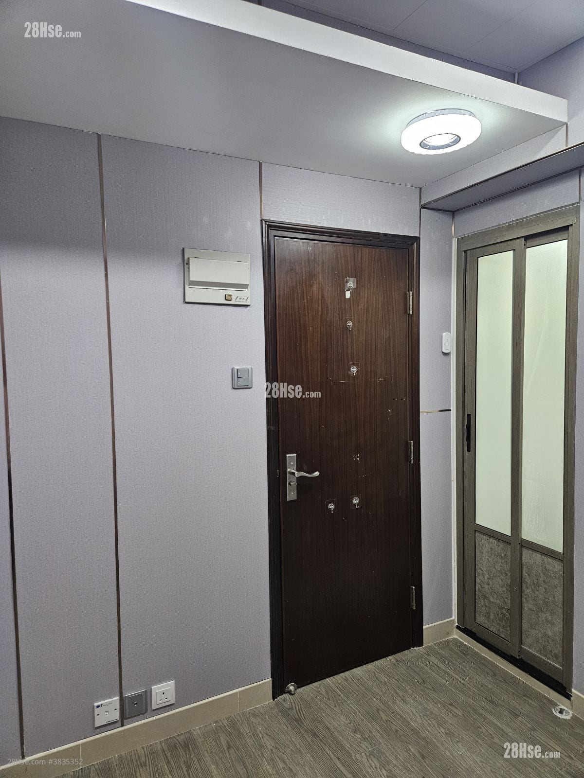 Toa Tak Building Rental 1 Bathroom 120 ft²
