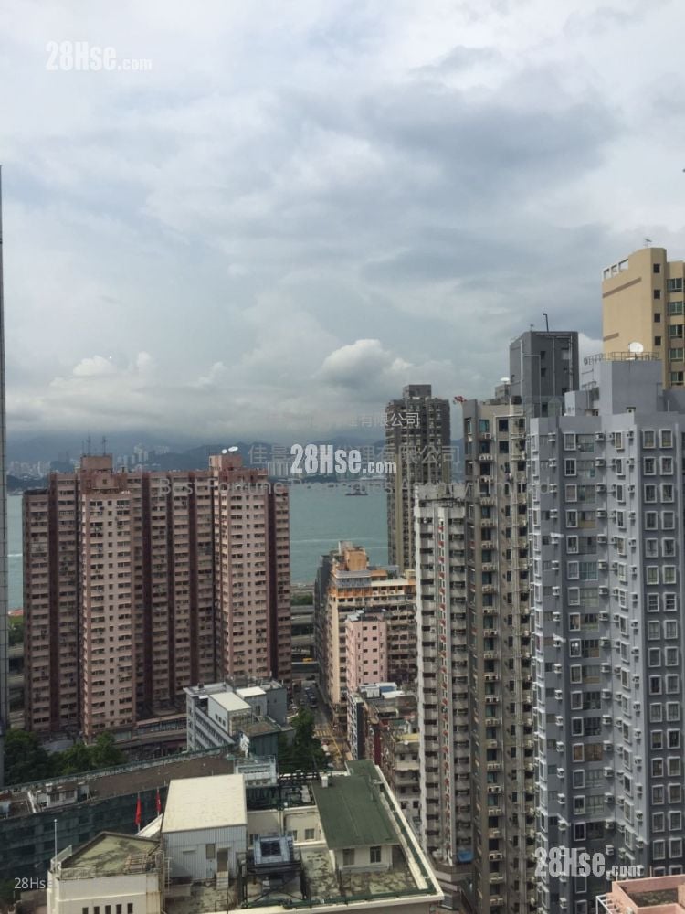 Hang Hing Court Sell 1 Bedroom , 1 Bathroom 245 ft²